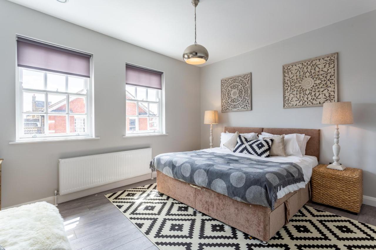2 Bedroom Apartments With Sofa Bed In Southend מראה חיצוני תמונה